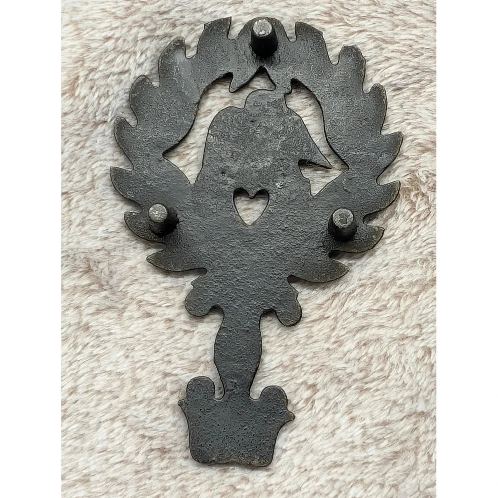 Vintage Cast Iron Mini Trivet Eagle Heart Laurel Wreath Black Metal Wall Decor